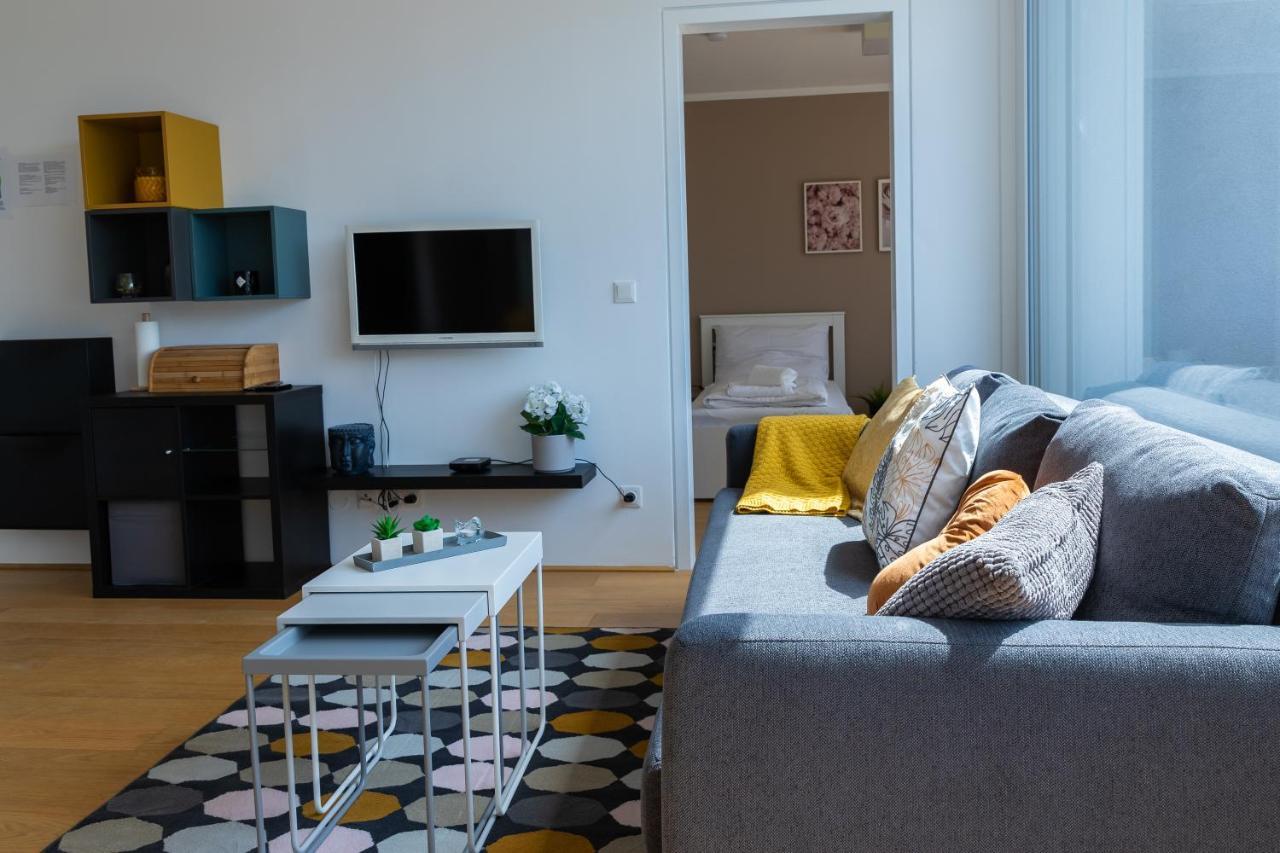 וינה Maureen Lovely 2 Bedroom Unit With Community Pool מראה חיצוני תמונה