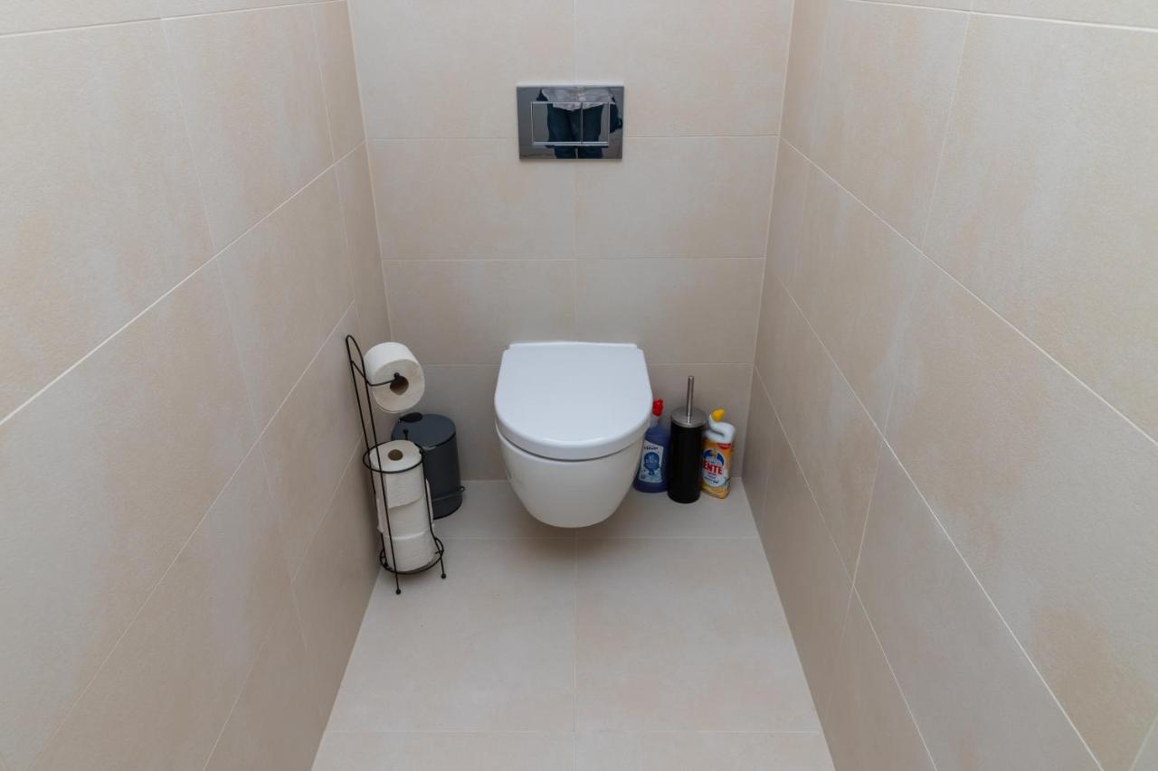 וינה Maureen Lovely 2 Bedroom Unit With Community Pool מראה חיצוני תמונה